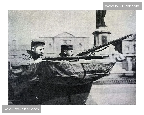 列日之巅，利尔斯之魂：比利时足球的两极传奇